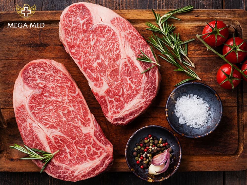 Cắt bao quy đầu nên kiêng thịt đỏ